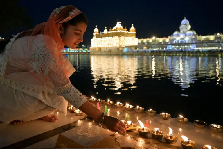 sikh-baisakhi-festival-april-13-2024-candles-golden-temple